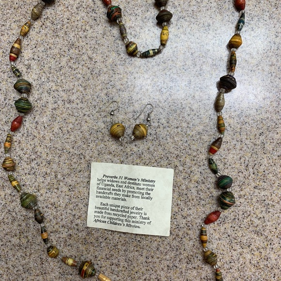 Handcrafted Necklace and Earrings from Uganda East Africa - Picture 1 of 2